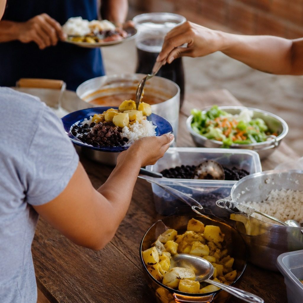 Maré recebe debate público de segurança alimentar e segurança pública